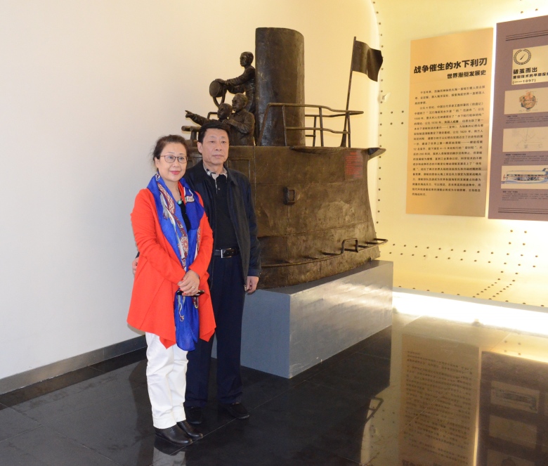 2014.11.23�ز���Ǳͧģ�ͻ��׵���.jpg